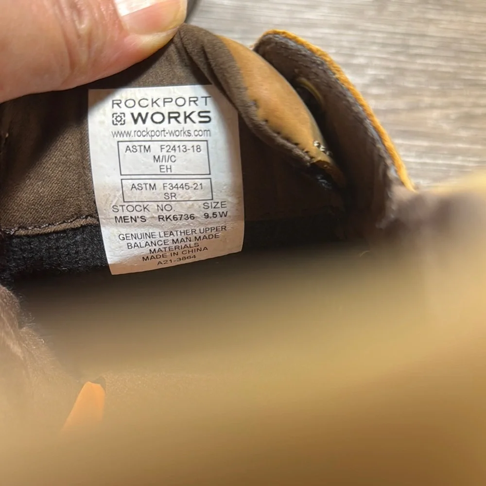 Rockport Brown work  Shoes steel toe shoes size 9.5 wide